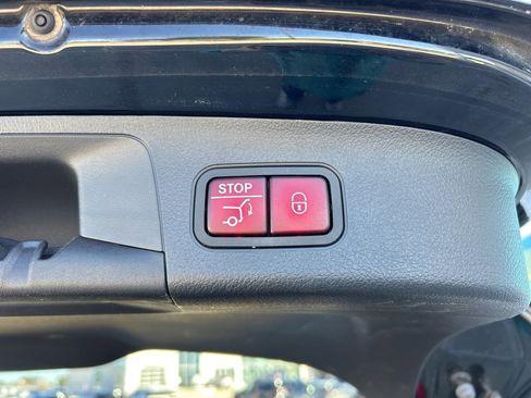 Used 2024 Mercedes-Benz GLA 250 image 8