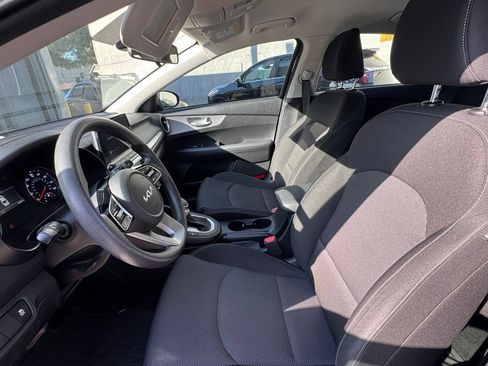 Used 2024 Kia Forte LX FWD image 6