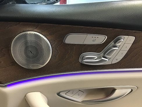 Used 2022 Mercedes-Benz E 350 4MATIC Sedan w/ AMG Line Exterior image 23