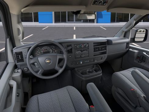 New 2026 Chevrolet Express 3500 LS image 15