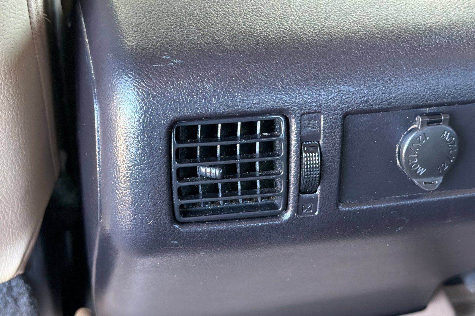 Used 2015 Toyota Tundra Limited AWD/4WD image 34