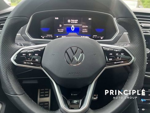 Used 2024 Volkswagen Tiguan SE R-Line FWD image 18