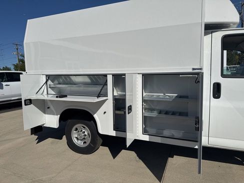 New 2024 Chevrolet Express 3500 w/ Power Convenience Package RWD image 30