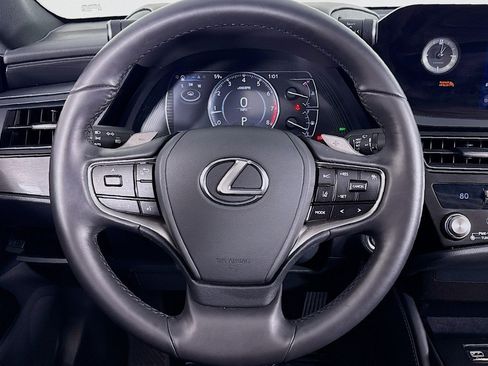 Used 2025 Lexus ES 350 ES 350 w/ Accessory Package (Z2) image 17