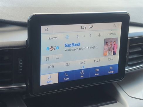 Used 2021 Ford Explorer XLT w/ Equipment Group 202A image 17