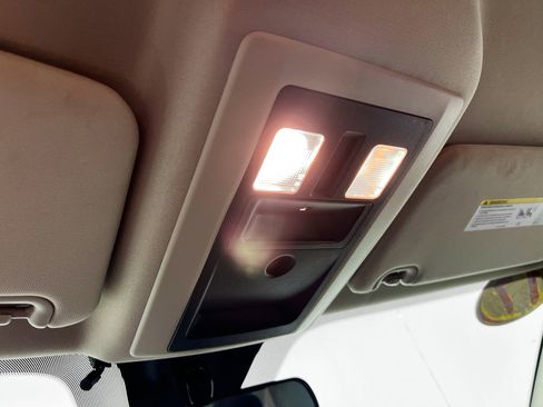 Used 2017 RAM 1500 Express w/ Express Value Package image 22