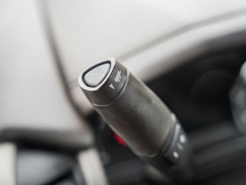 Used 2018 GMC Yukon Denali image 28