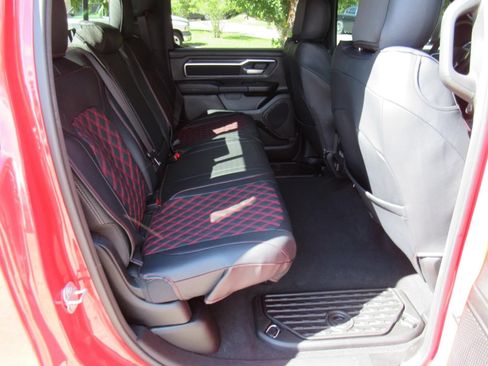 Used 2025 RAM 1500 Big Horn AWD/4WD image 35