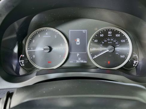 Used 2022 Lexus IS 300 w/ Accessory Package RWD image 18