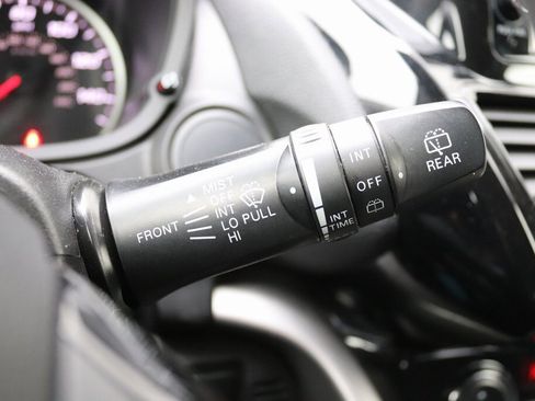 Used 2023 Mitsubishi Eclipse Cross ES image 9