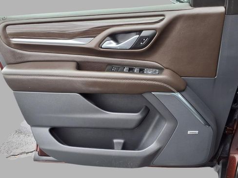 Used 2022 GMC Yukon XL Denali image 17