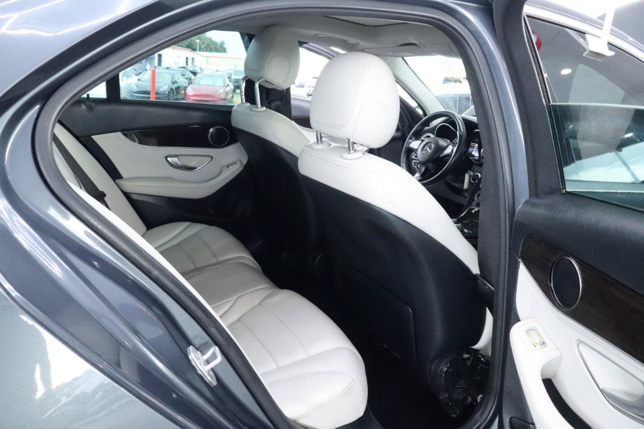 Used 2016 Mercedes-Benz C 300 4MATIC Sedan image 34