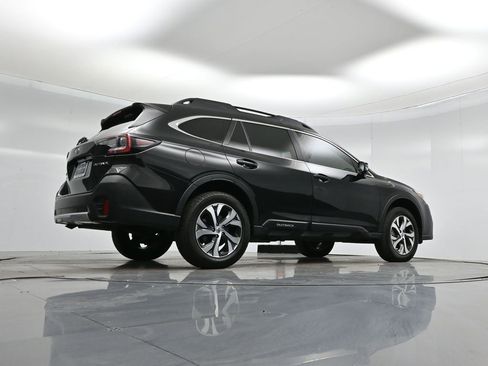 Used 2020 Subaru Outback Limited w/ Tech Package 2 image 40