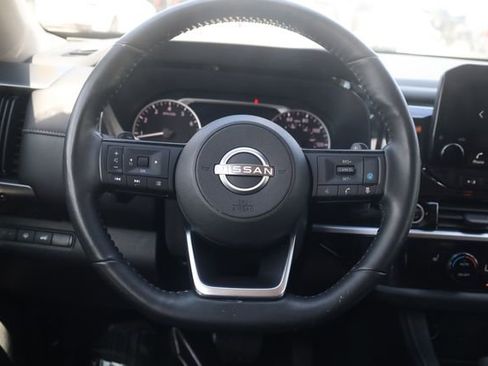 Used 2023 Nissan Pathfinder SL w/ Lighting Package (N92) AWD/4WD image 14