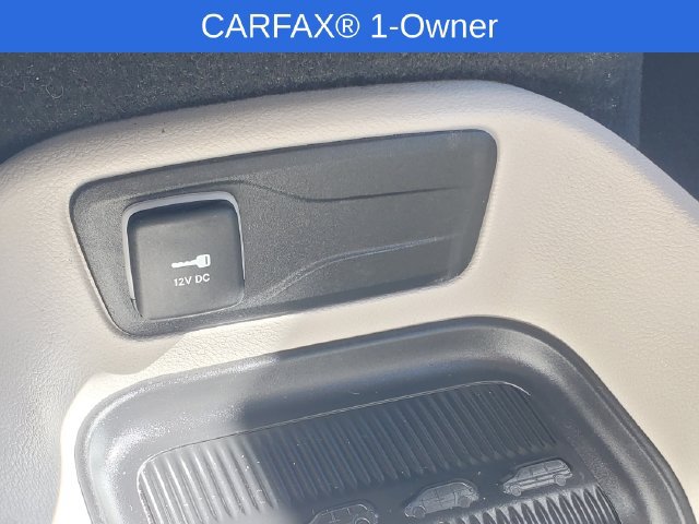 Used 2024 Chrysler Pacifica Touring-L FWD image 22
