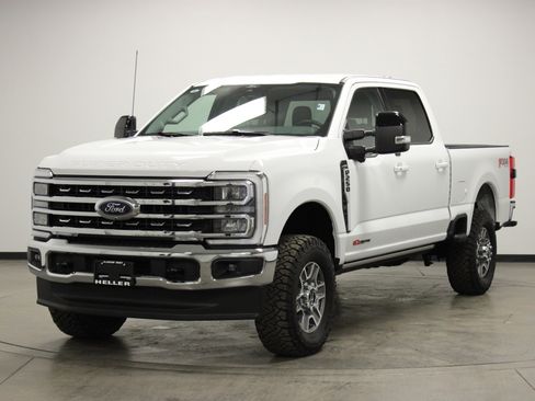 Used 2025 Ford F250 Lariat image 4