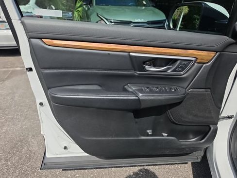 Used 2019 Honda CR-V Touring image 18