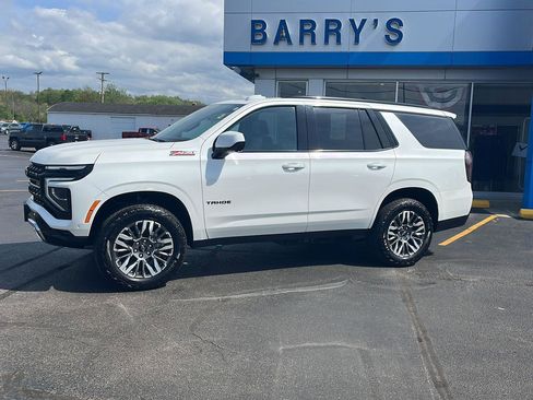 Used 2025 Chevrolet Tahoe Z71 image 2