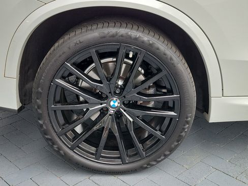 Used 2022 BMW X5 sDrive40i w/ M Sport Package image 7