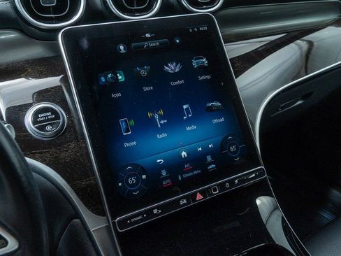 Used 2023 Mercedes-Benz GLC 300 4MATIC image 16