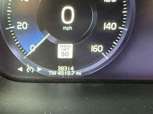 Used 2021 Volvo S60 T6 Momentum w/ Protection Package Premier image 21