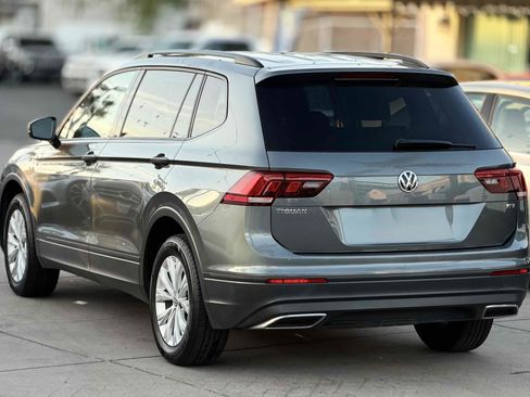 Used 2018 Volkswagen Tiguan S image 12