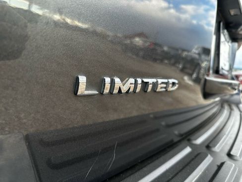 Used 2015 Ford Expedition Limited w/ Equipment Group 301A image 33