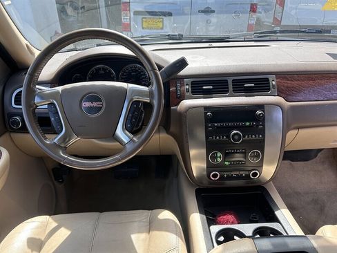 Used 2007 GMC Yukon SLT w/ SLT Preferred Equipment Group image 37