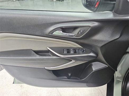 Used 2024 Chevrolet Trax ACTIV w/ Driver Confidence Package image 28