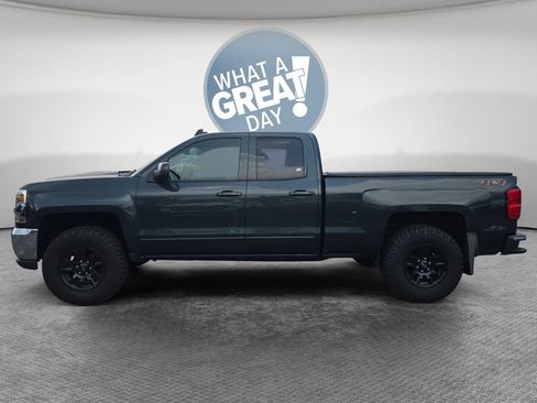 Used 2018 Chevrolet Silverado 1500 LT w/ All Star Edition AWD/4WD image 7