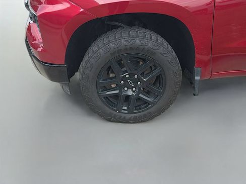 Used 2024 Chevrolet Silverado 1500 LT Trail Boss w/ Convenience Package II AWD/4WD image 31