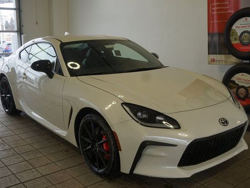 New 2026 Toyota GR86 Premium image 2