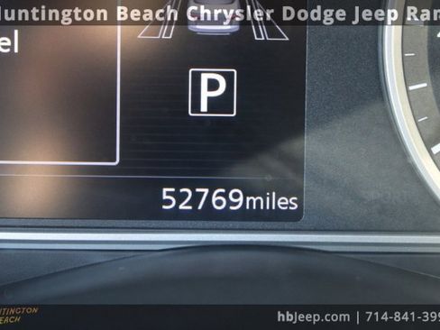 Used 2023 Nissan Versa SV image 19