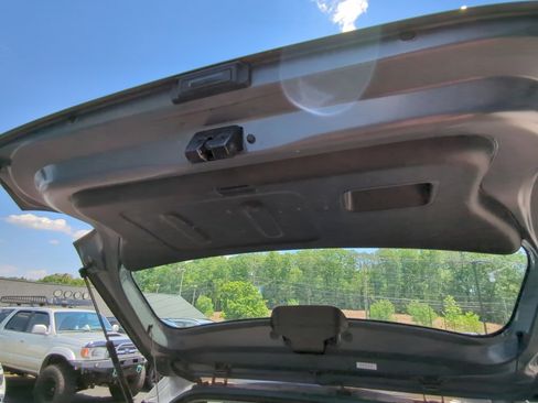 Used 2020 Hyundai Venue SEL FWD image 15