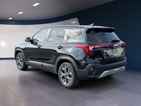 Certified 2024 Kia Seltos LX AWD/4WD image 3