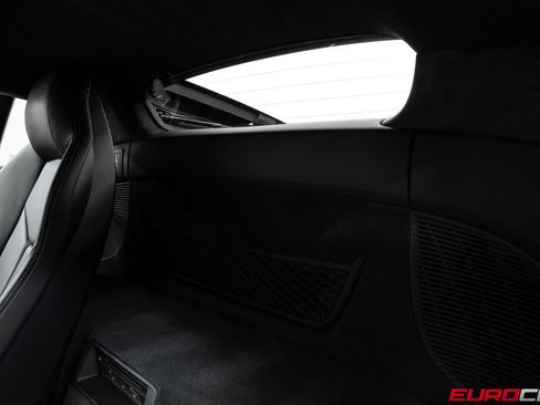 Used 2022 Audi R8 V10 performance RWD image 39