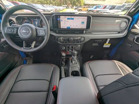 New 2025 Jeep Wrangler Unlimited Rubicon w/ XTREMEE 35" Tire Package image 13