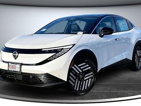 New 2026 Nissan Leaf SV+ image 2