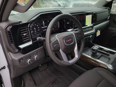 New 2026 GMC Sierra 1500 Elevation w/ LPO, Elevation Black Package RWD image 18