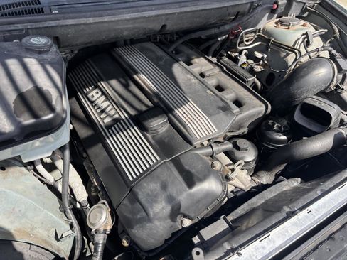 Used 2002 BMW X5 3.0i image 33