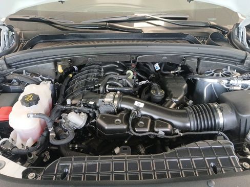 Used 2024 Jeep Grand Cherokee L Laredo w/ Luxury Tech Group I AWD/4WD image 21