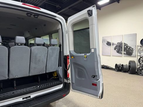 Used 2016 Ford Transit 350 XL RWD image 21