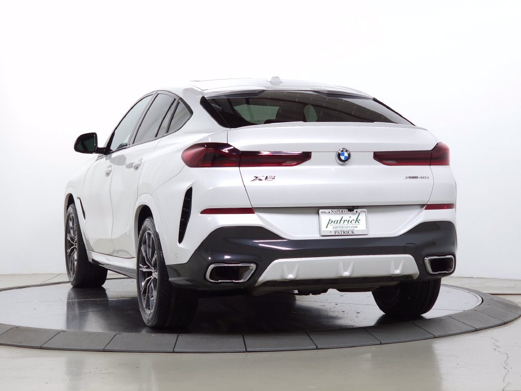 Used 2024 BMW X6 xDrive40i w/ Parking Assistance Package AWD/4WD image 3