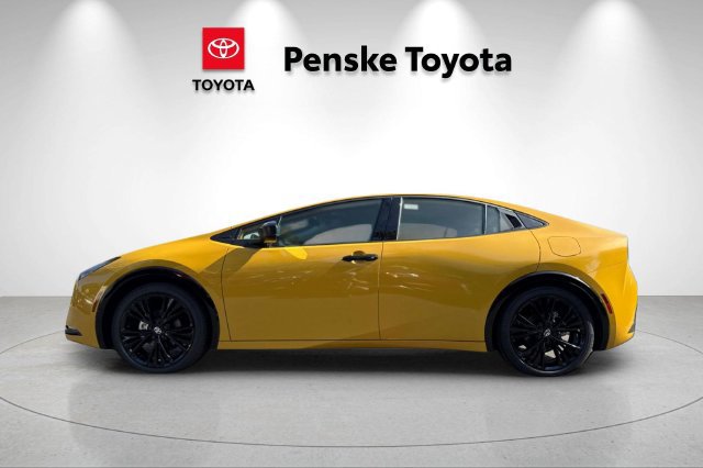 New 2027 Toyota Prius FWD image 7
