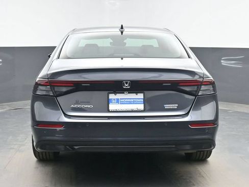 Used 2025 Honda Accord Touring image 9