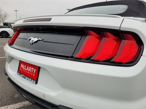 Used 2023 Ford Mustang Premium image 18