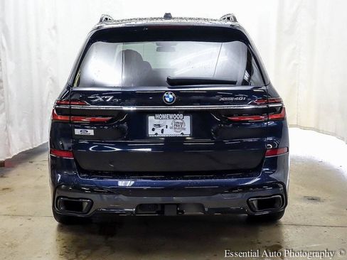 Used 2023 BMW X7 xDrive40i w/ M Sport Package image 10