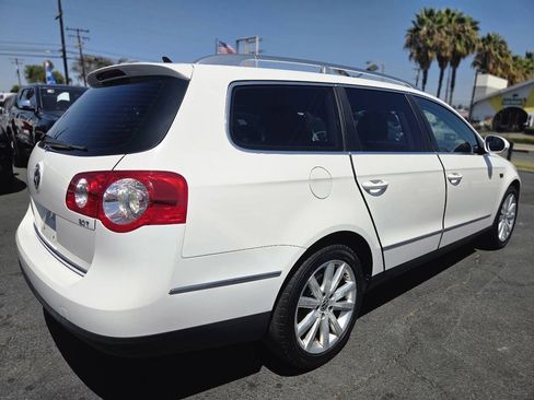 Used 2010 Volkswagen Passat Komfort FWD image 4