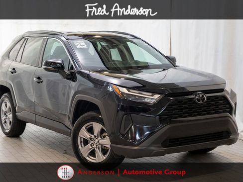 Used 2025 Toyota RAV4 XLE FWD image 1