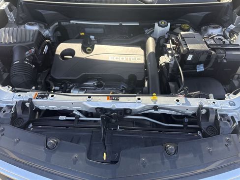 Used 2022 Chevrolet Equinox LT FWD image 32